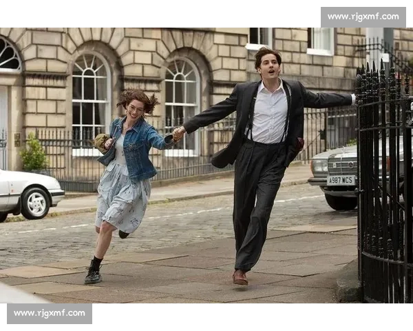 《夏至未至：青涩岁月里的成长与告别，友情与初恋的交织》